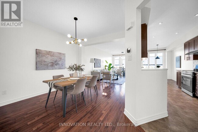 Photo du bâtiment - 956 Fletcher Cir