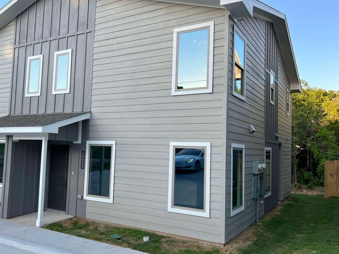 Delightful in Denison! Townhome Rentals in Denison TX