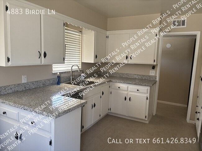 Building Photo - 4883 Birdie Ln