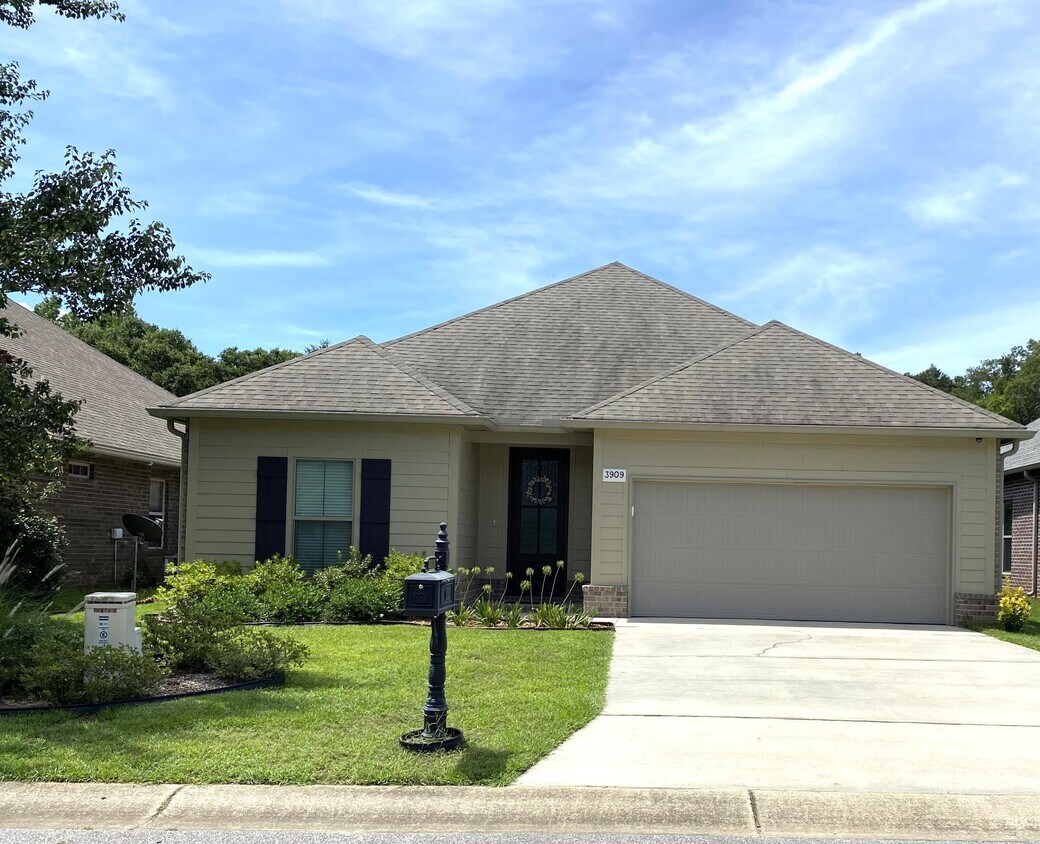 Primary Photo - 3909 Fielding Ct