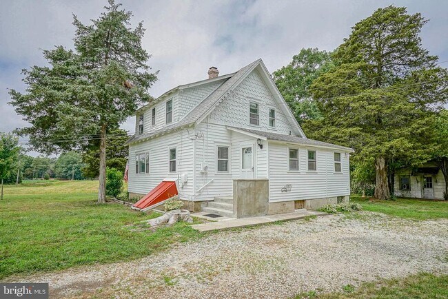 Building Photo - 3658 Tuckahoe Rd