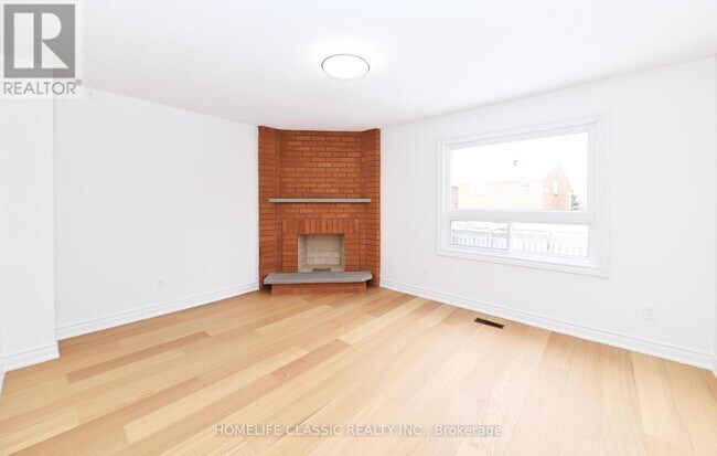 Building Photo - 119 Cromwell Rd