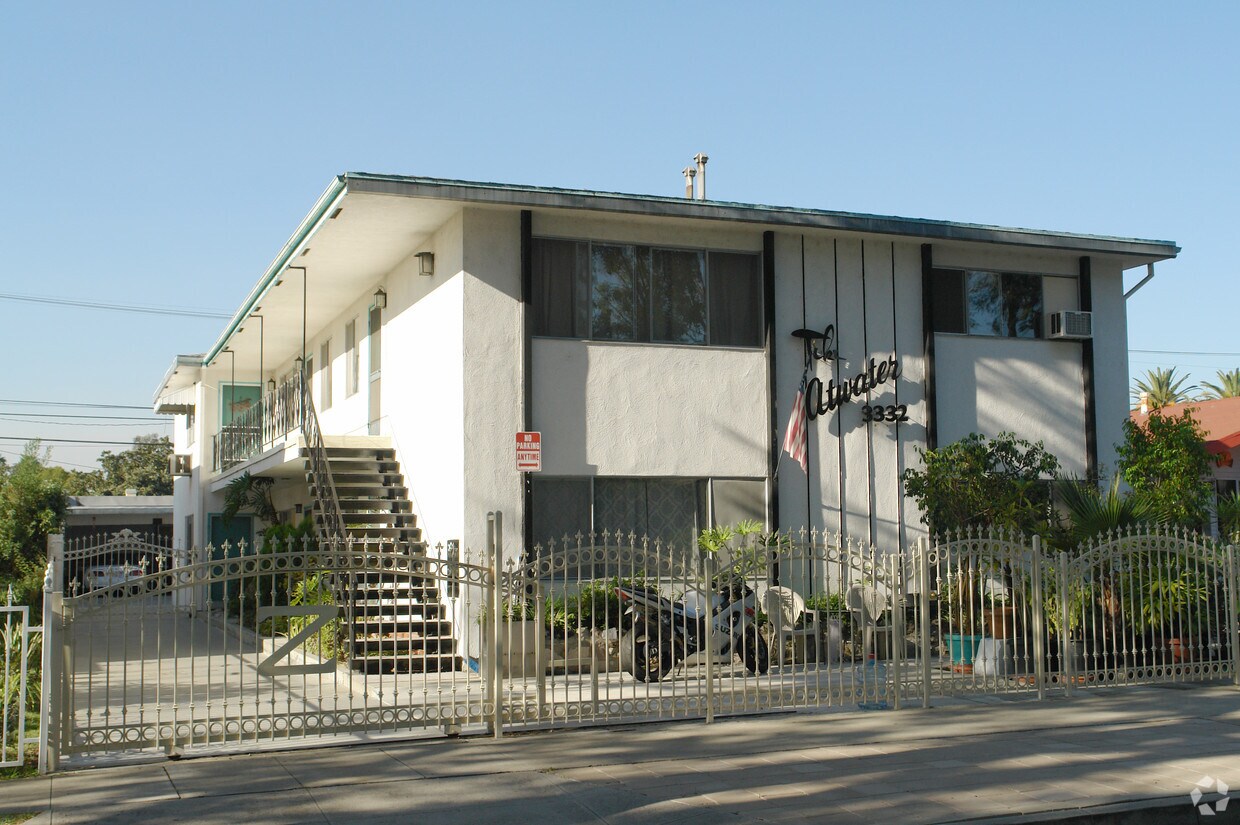 Primary Photo - 3332 Atwater Ave