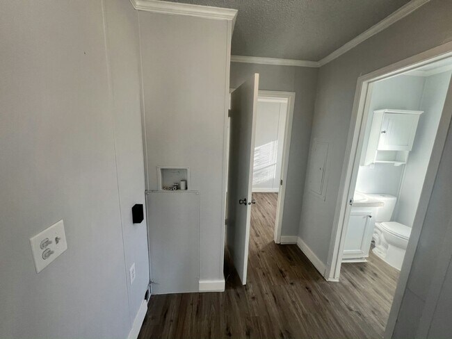 Foto del edificio - 2224 Chicago Cubs St