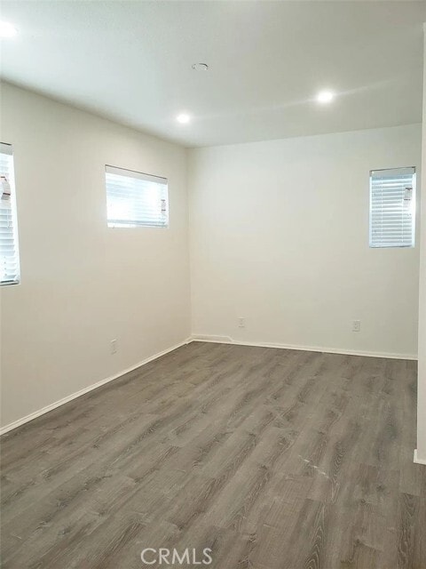 Building Photo - 4943 Rosemont Ave