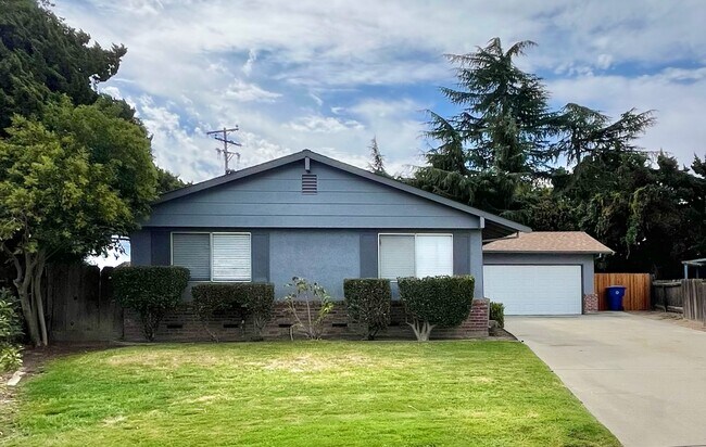 Building Photo - 1176 Muir Ct