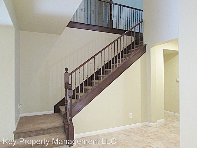 Building Photo - 4 br, 3.5 bath House - 844 Veramar Ct