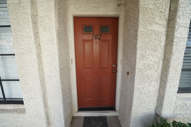 Building Photo - 4729 Nara Vista Way