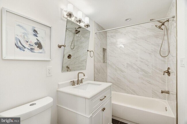 Building Photo - 200 Hamilton St NW