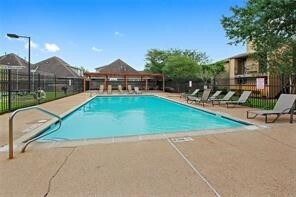 Foto del edificio - 3300 Pebblebrook Dr