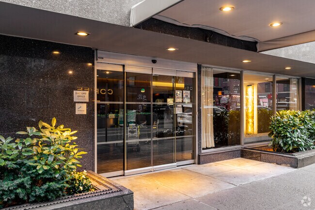 Entrada - 1091-1097 Lexington Ave