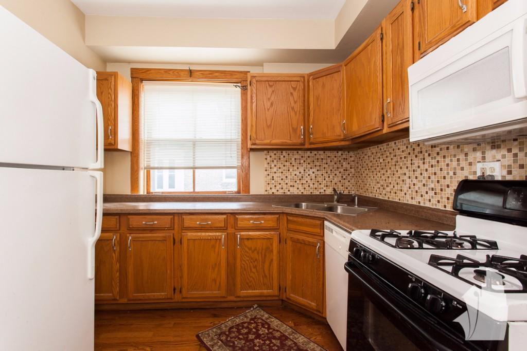 910 W Gunnison St Unit 1, Chicago, IL 60640 Condo for Rent in Chicago