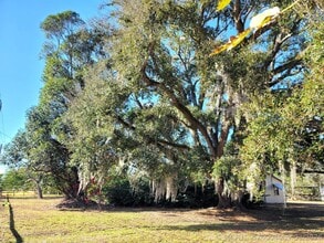 Building Photo - 4362 W Midway Rd