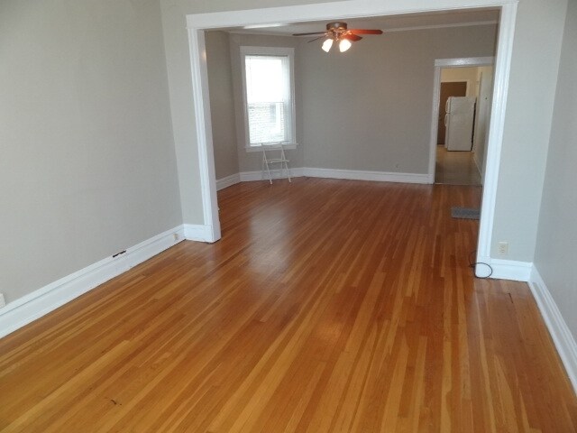 Foto del edificio - 2251 W Giddings St