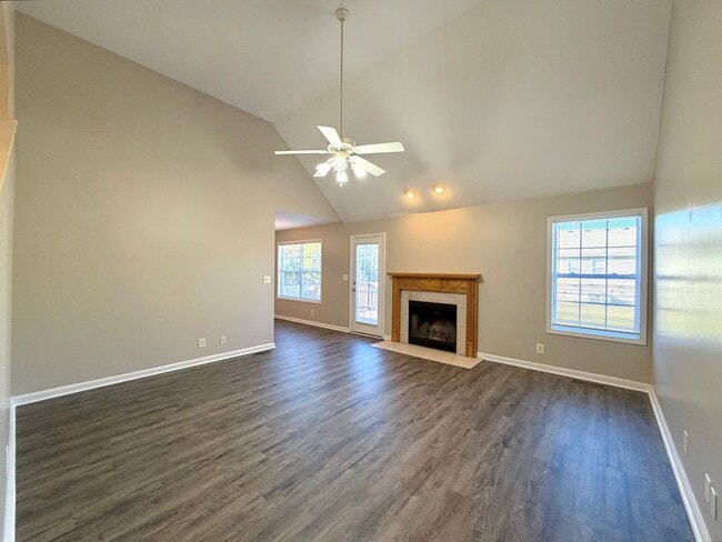 Building Photo - 265 Senator Dr