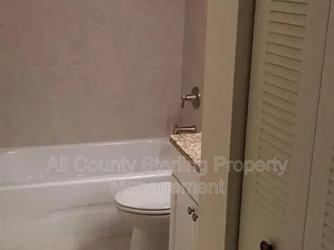 Foto del edificio - 1428 SW 25th Pl