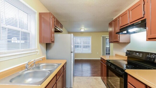 Foto del edificio - 1617 Zelma Ave