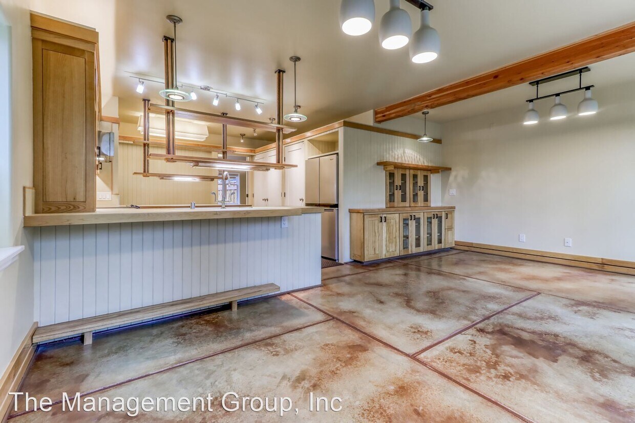 Foto principal - 1 br, 1 bath House - 12216 SE 15th Street
