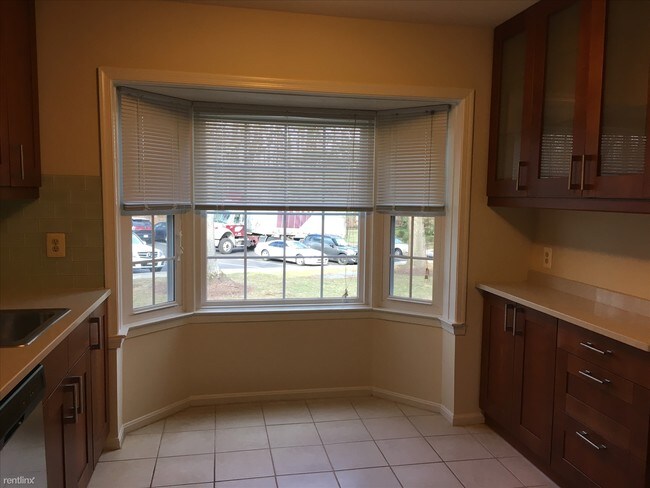 Foto del edificio - 7703 Heatherton Ln