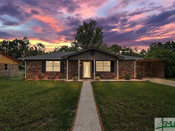 Building Photo - 230 Deerwood Ct