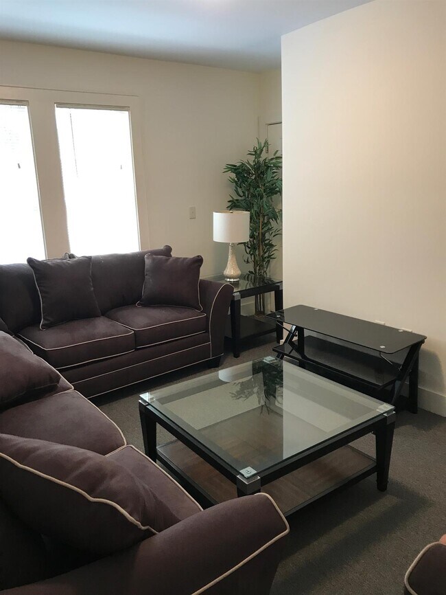 Foto del edificio - 114 Highland Pl