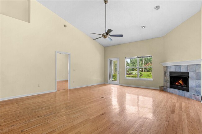 Foto del edificio - 11795 NW Creek Dr