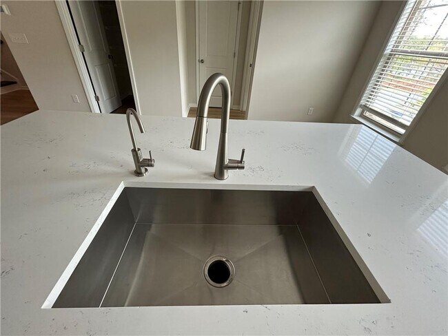 Foto del edificio - 3715 Davis Cir