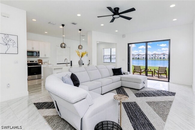 Foto del edificio - 5716 Cassidy Ln