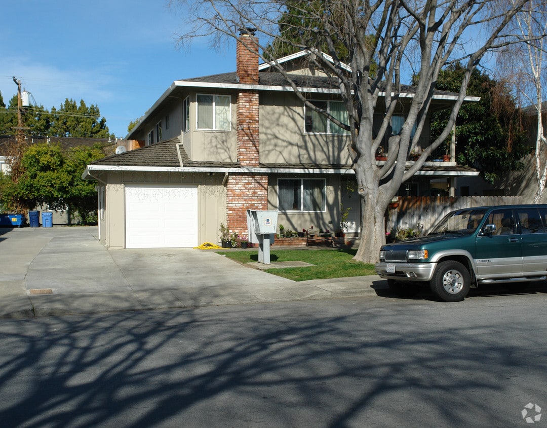 Building Photo - 1219 W McKinley Ave