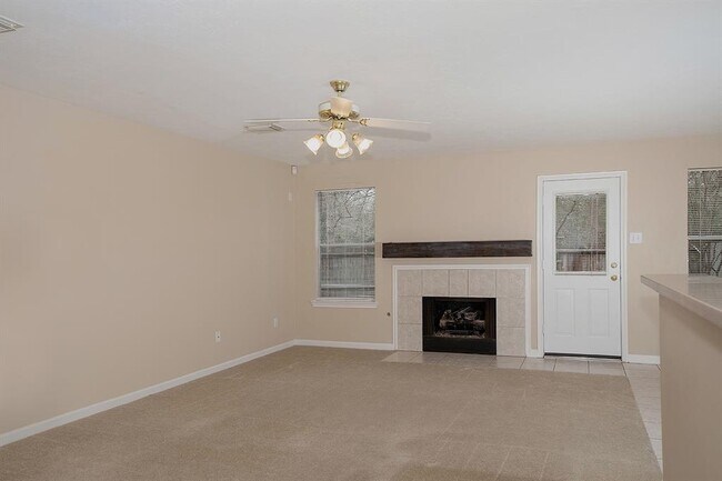Building Photo - 262 N Walden Elms Cir
