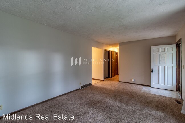 Building Photo - 3 br, 2.5 bath House - 2112 Lucille Drive