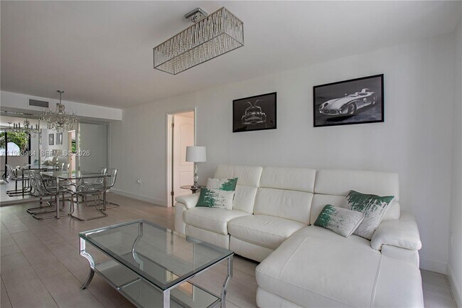 Foto del edificio - 1621 Collins Ave