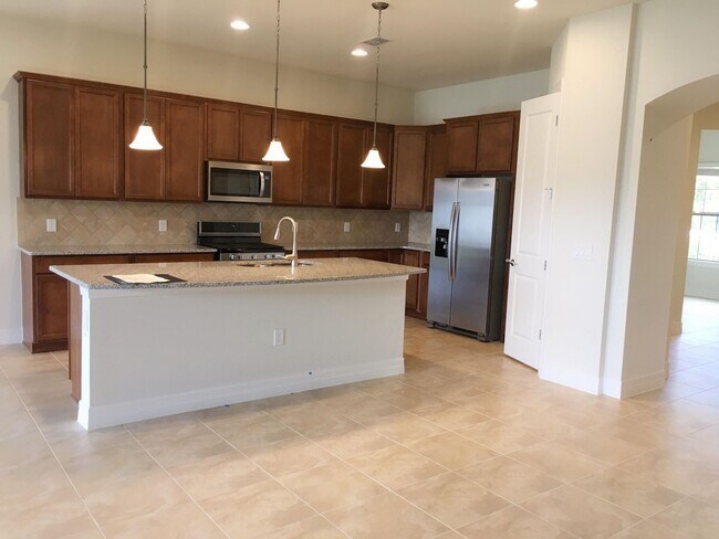 Foto del edificio - Dr Phillips area 4 bed 3 1/2 bath home