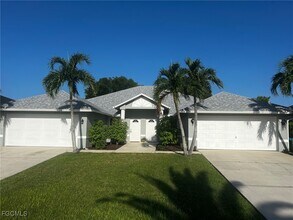 Building Photo - 4620 SW 7th Pl