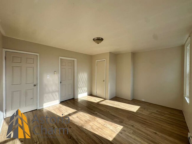 Foto del edificio - 910 Edmondson Ave