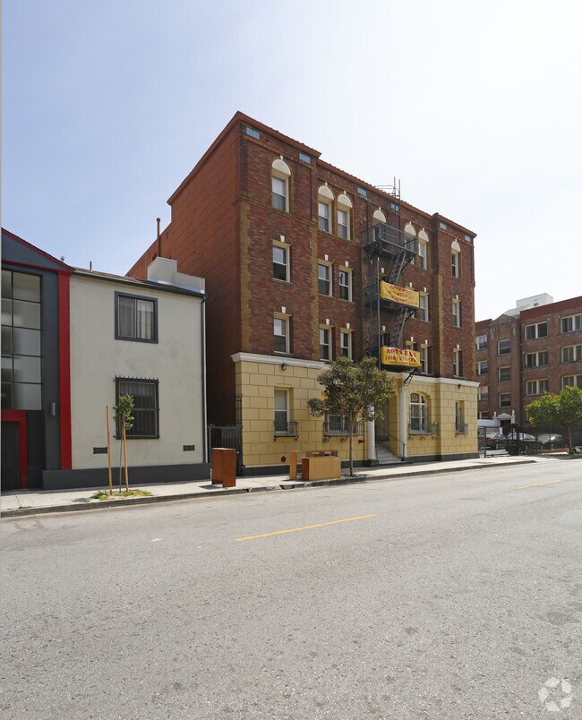 Tudor Apartments Apartments Los Angeles, CA