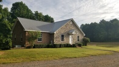 Building Photo - 2829 Wakefield Dr