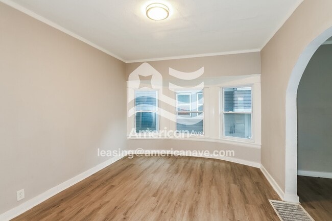 Building Photo - 5242 Lyon Ave