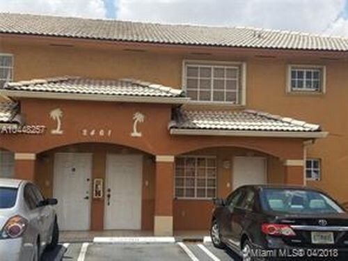 Foto principal - 2461 W 76th St