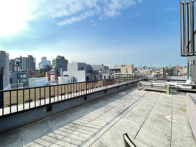 Building Photo - 164 Attorney Street