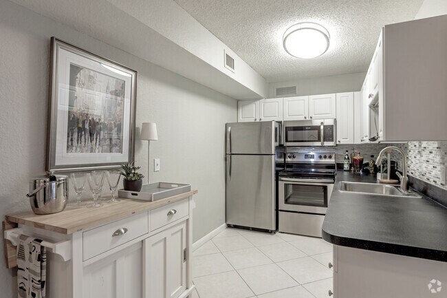2BR,2BA - The Canterbury - 4120 at Palm Beach Gardens