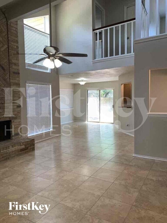 Foto del edificio - 2322 Piddler Dr