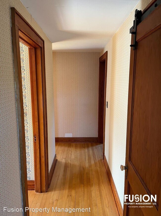 Building Photo - 3 br, 1.5 bath House - 138 Hinesburg Road