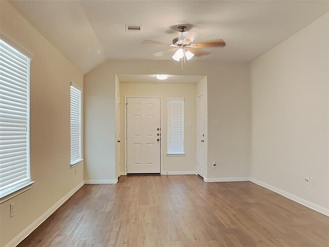 Building Photo - 15739 Regal Trace Ln