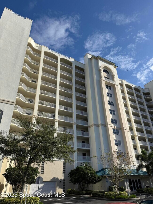 Building Photo - 5 Indian River Ave