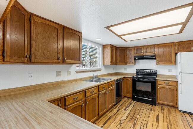 Building Photo - Lemmon Valley Rental On Acreage