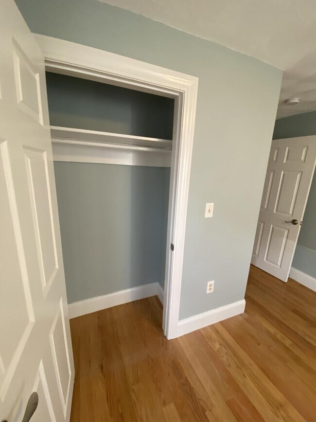 Foto del edificio - 2 bedroom in Somerville MA 02144