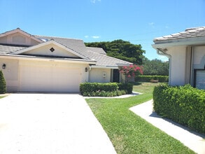 Building Photo - 10832 Stafford Cir N