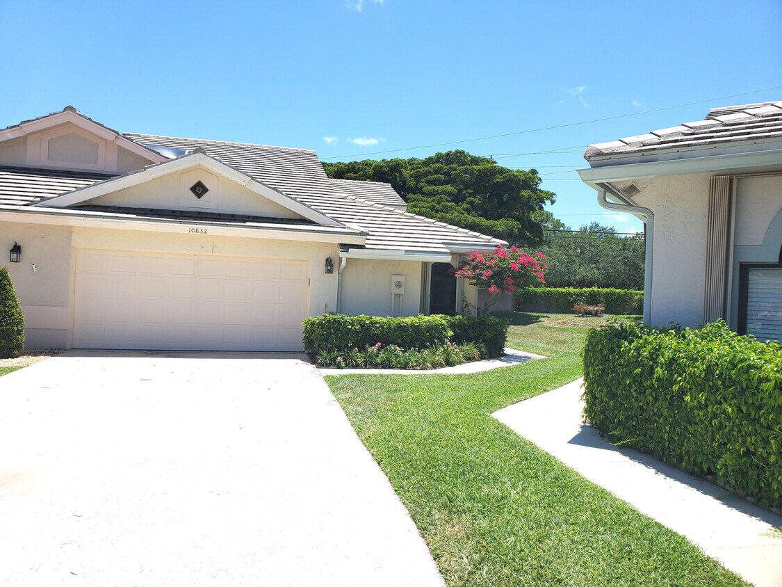 Foto principal - 10832 Stafford Cir N