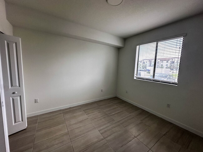Foto del edificio - 20621 NW 7th Ct